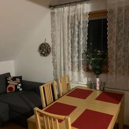 Apartment Yellow Apartma *