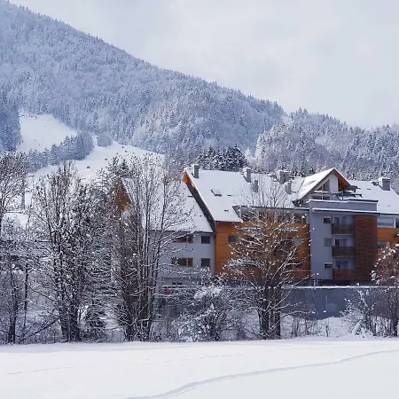 Apartment Yellow Apartma *