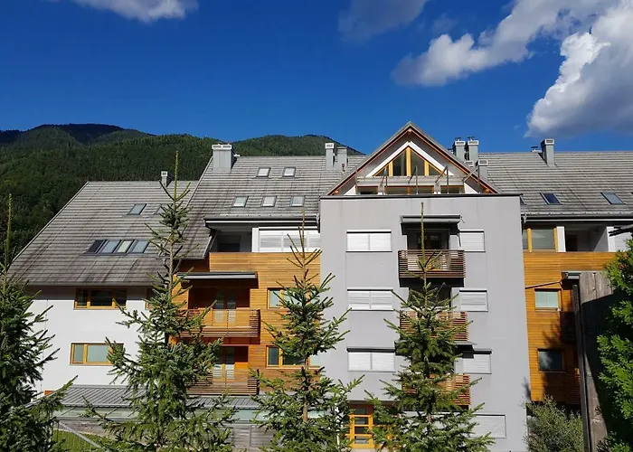 Apartment Yellow Apartma *